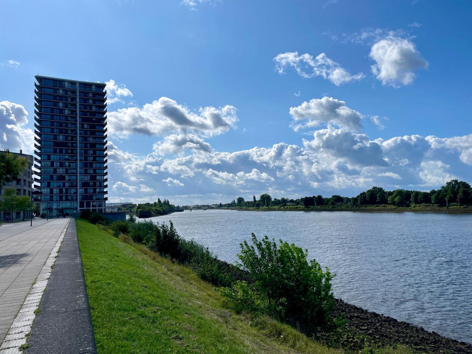 Modern Weserblick Apartment Bremen Exterior foto